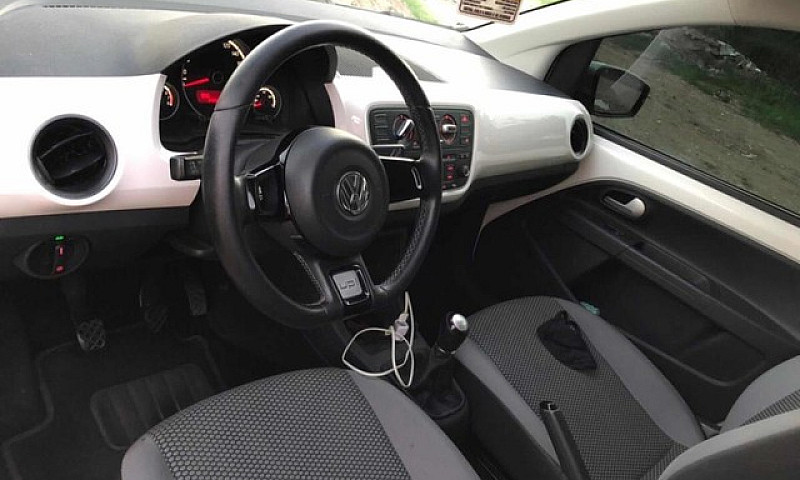 Volkswagen Up 1.0 Mo...