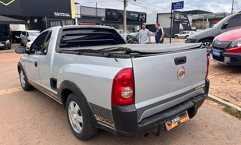 Chevrolet Montana Ar...