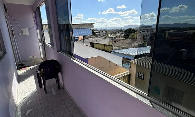 Casa Em Queimados A ...