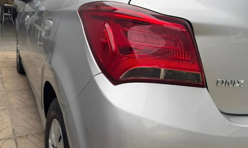 Chevrolet Onix Hatch...