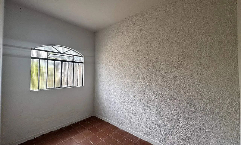 Casa Localizada No B...
