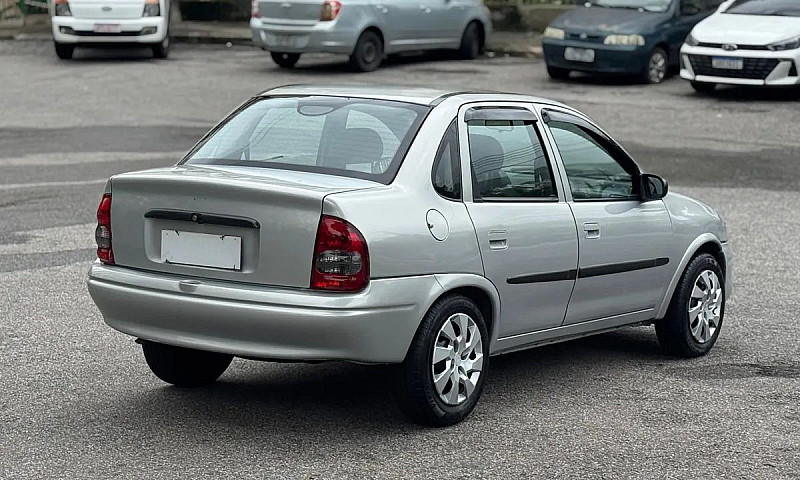 Chevrolet Corsa Sed....