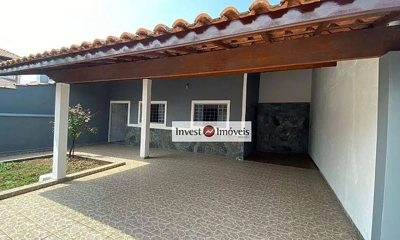 Casa Com 3 Dormitóri...