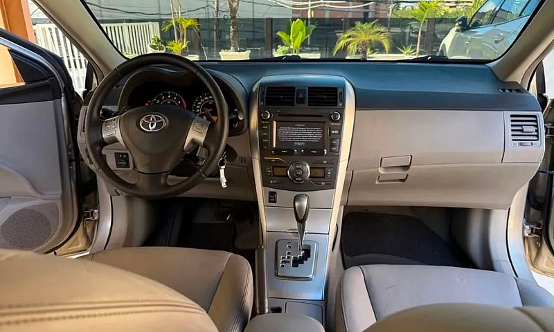 Toyota Corolla Xei 2...
