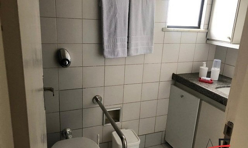 Apartamento Semimobi...