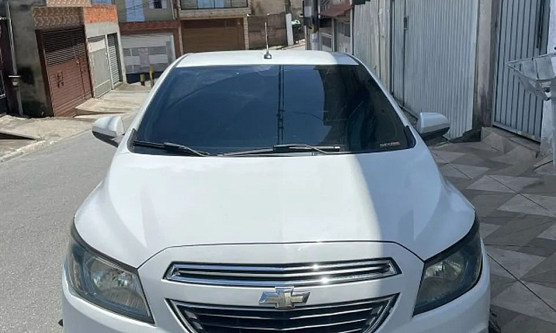 Chevrolet Onix Hatch...