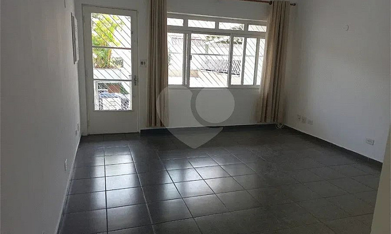 Casa Com 2 Quartos À...