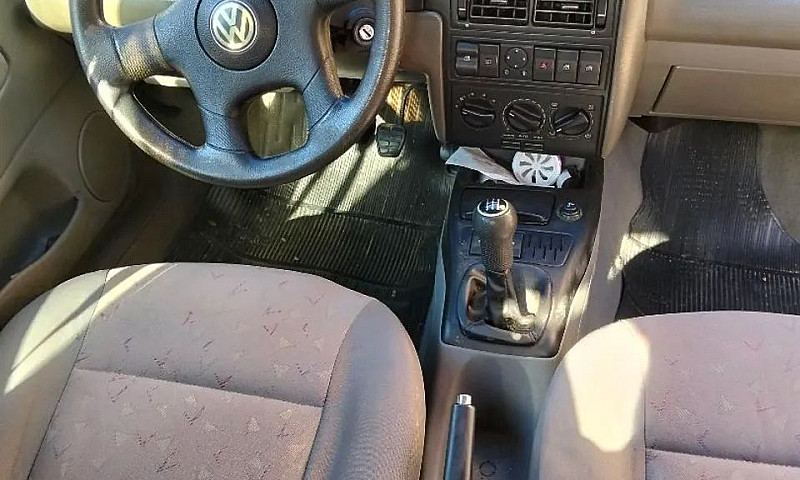 Volkswagen Santana 2...