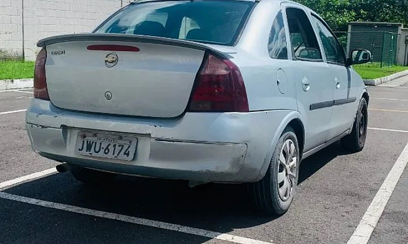 Chevrolet Corsa Seda...