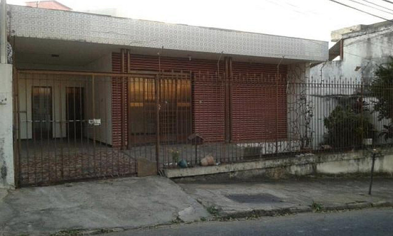 Vende-Se Casa...
