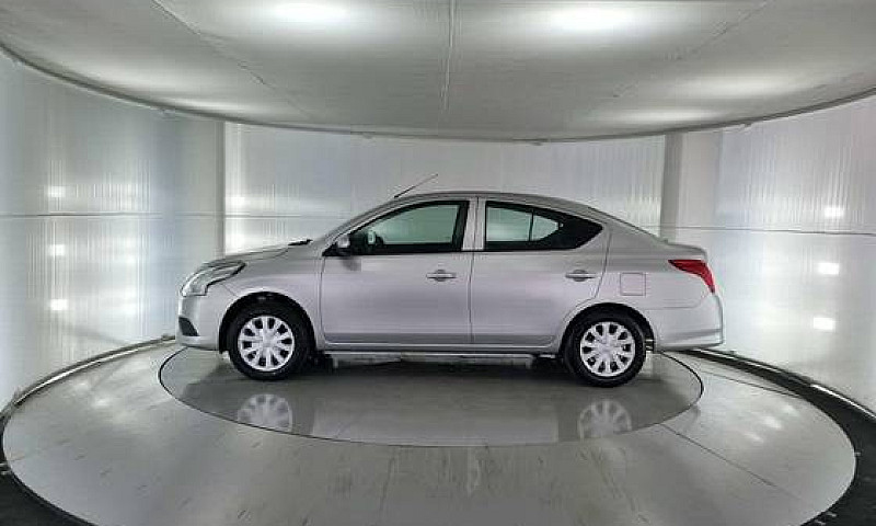Nissan Versa 2020/20...
