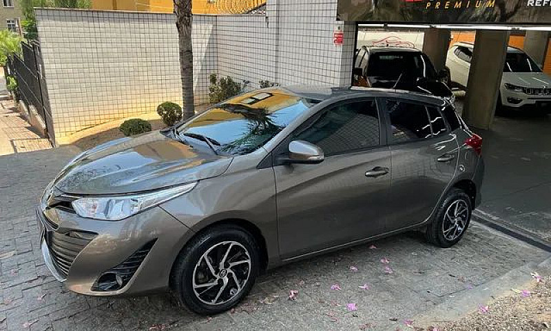 Yaris Xs Connect 1.5...