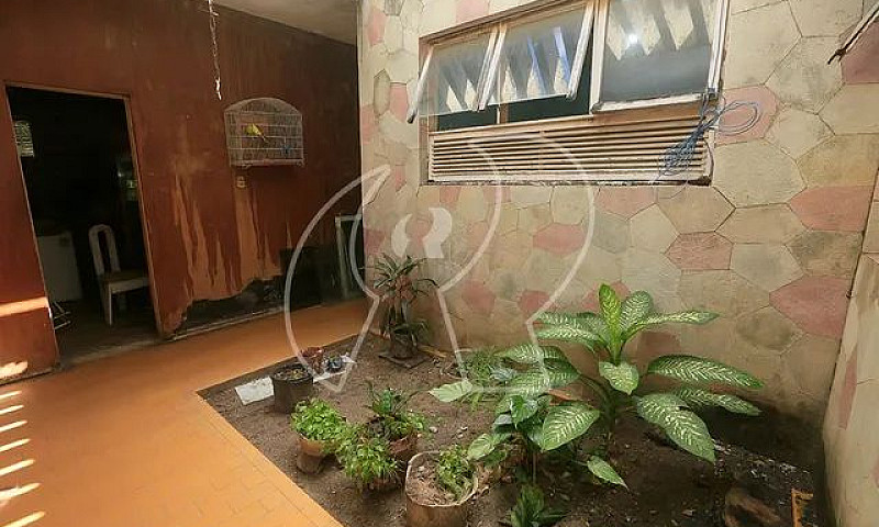 Casa Com 2 Dormitóri...