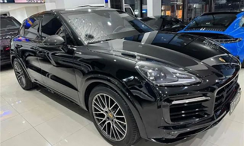 Porsche Cayenne 2023...