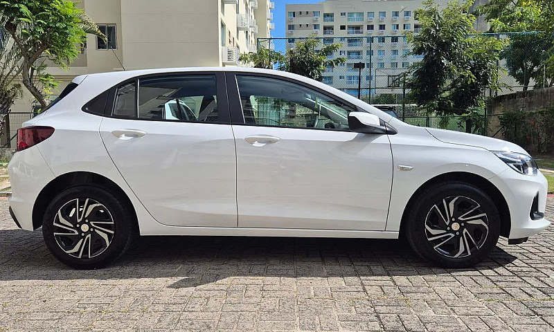 Chevrolet Onix Hatch...