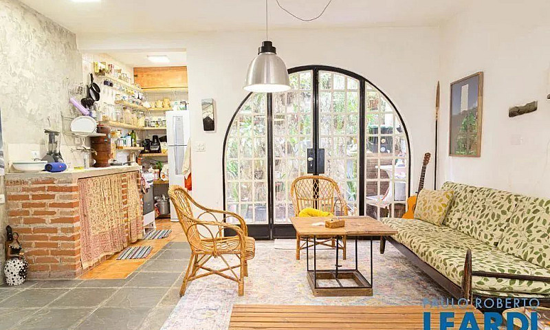 Casa Assobradada - P...