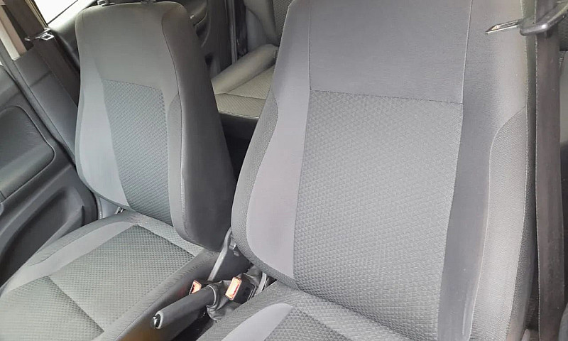 Volkswagen Voyage 1....