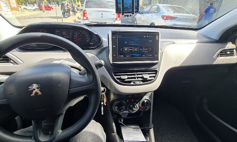 Pegeout 208 Active 1...