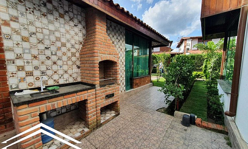 Casa De Condomínio P...