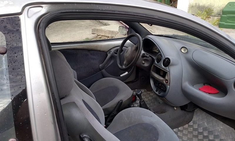 Ford Ka...