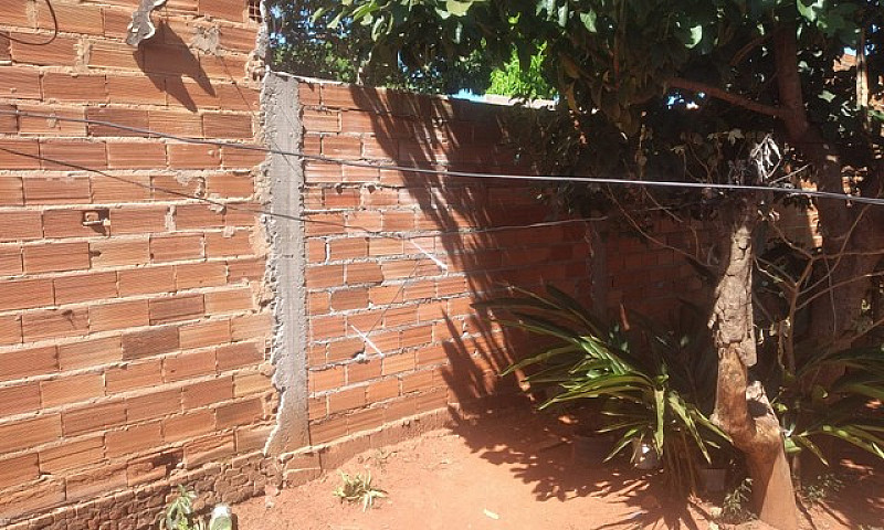 Casa Sozinha No Lote...