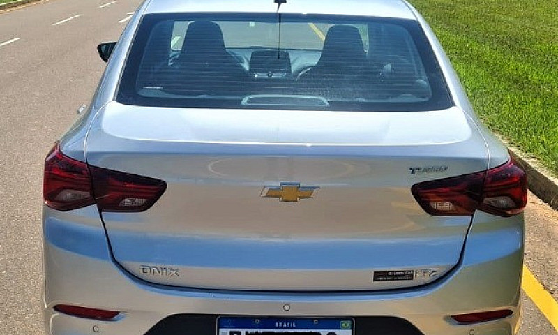 Onix Sedan Ltz 1.0 T...