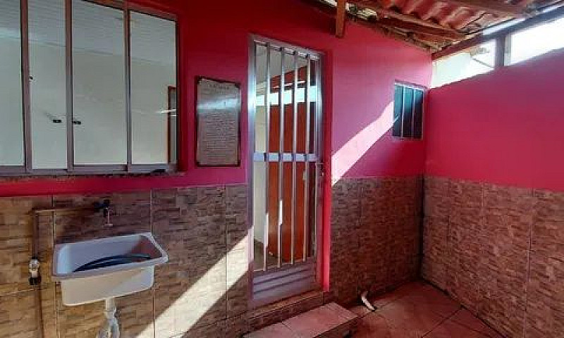 Alugo Casa Em Cosmos...