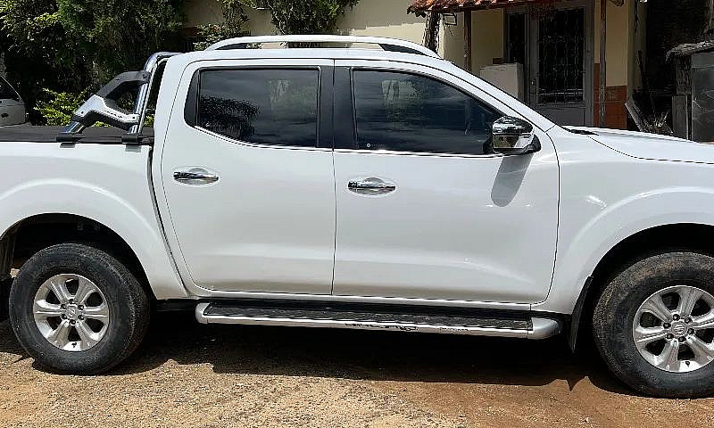 Nissan Frontier Le C...