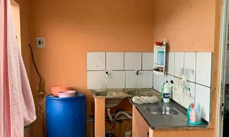 Vende-Se Casa Primei...
