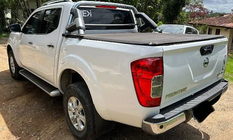 Nissan Frontier Le C...
