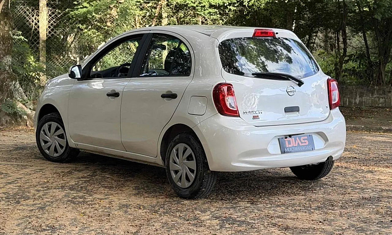 Nissan March S 1.0 1...