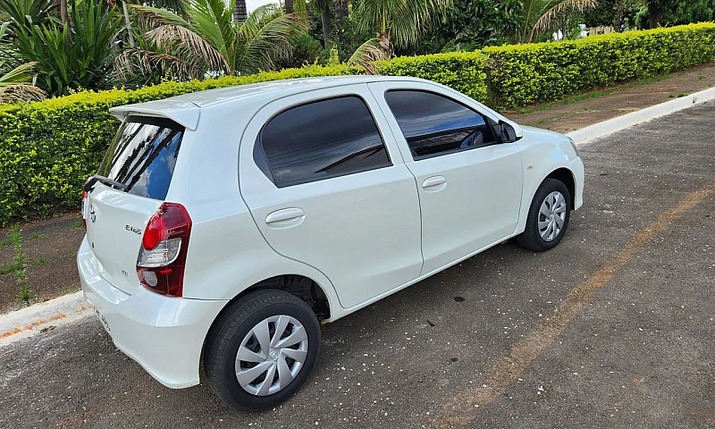 Etios 1.3 2019 Manua...