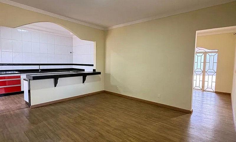 Alugo Casa / Sobrado...