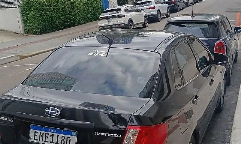 Subaru Impreza 2.0 1...