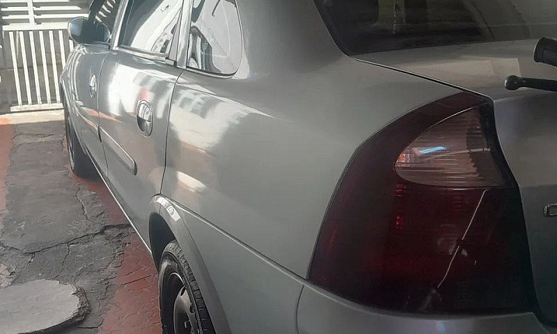 Chevrolet Corsa Sed....