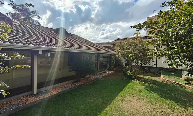 Casa Com 8 Quartos P...