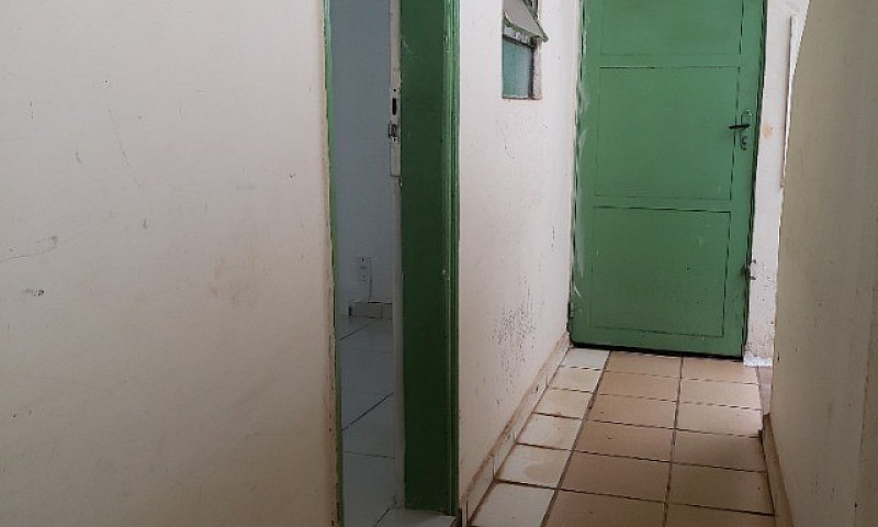 Kitnet No Centro Liv...