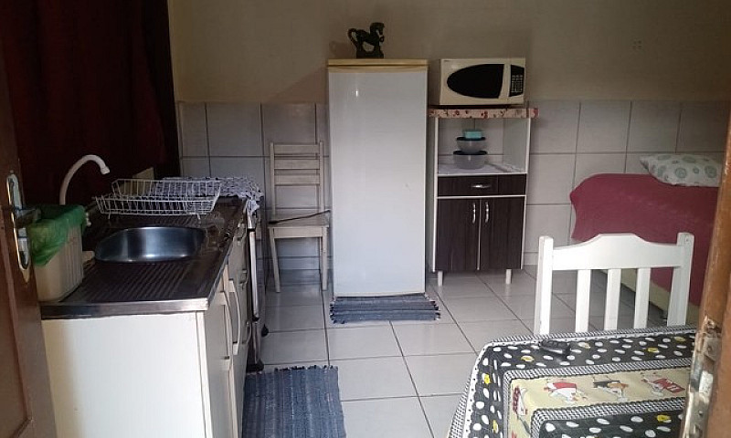 Quarto Mobiliado ...