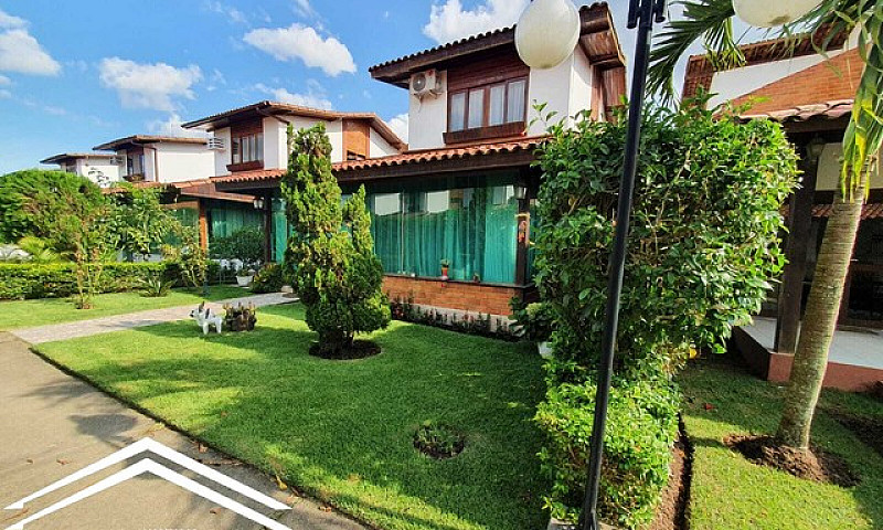 Casa De Condomínio P...