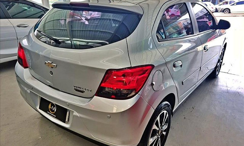 Chevrolet Onix 1.4 M...