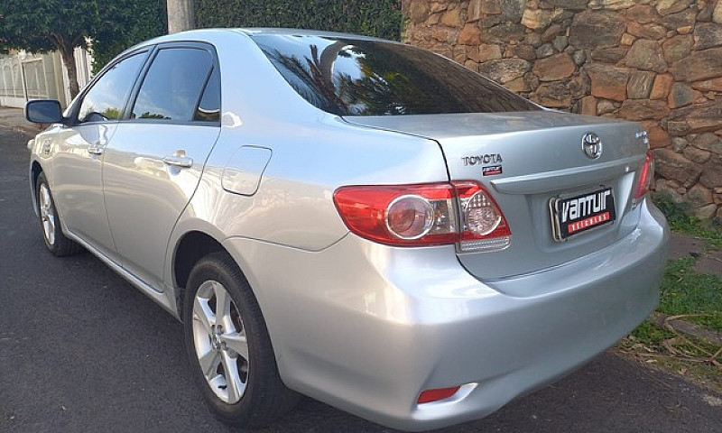 Toyota Corolla Gli 1...