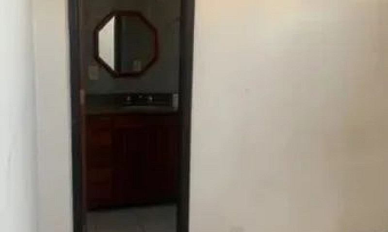 Casa Comercial Estra...