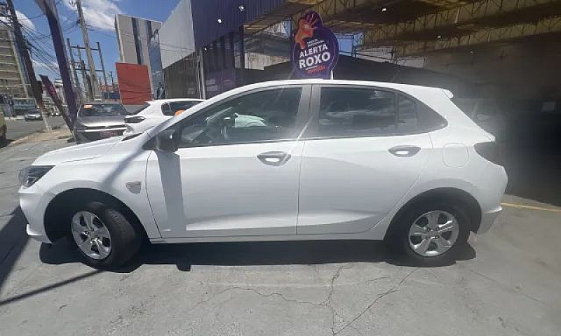 Chevrolet Onix Hatch...