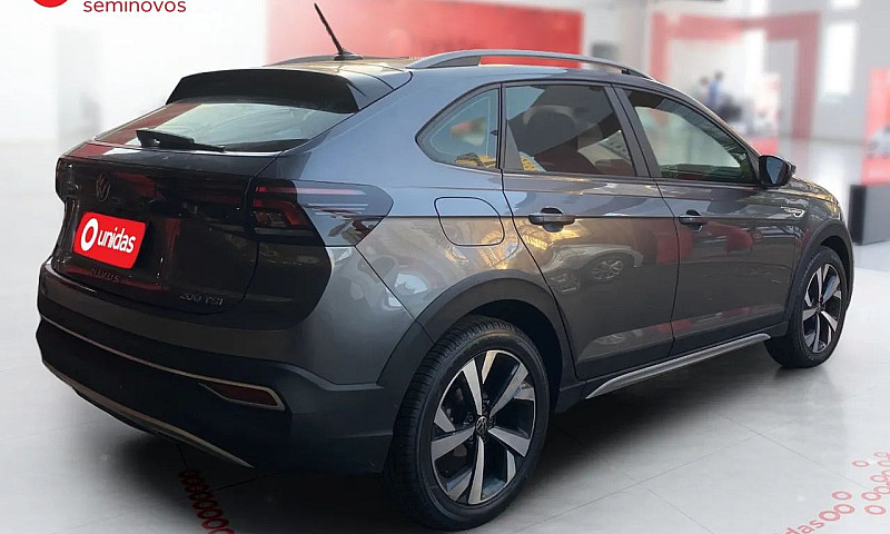 Volkswagen Nivus Hig...
