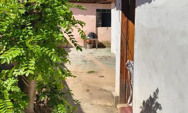 Casa À 3 Minutos A P...