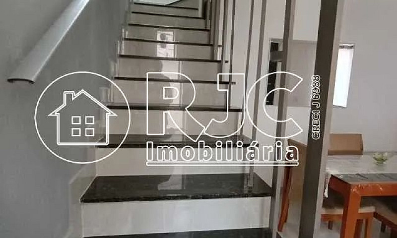 Casa De Vila : Duple...