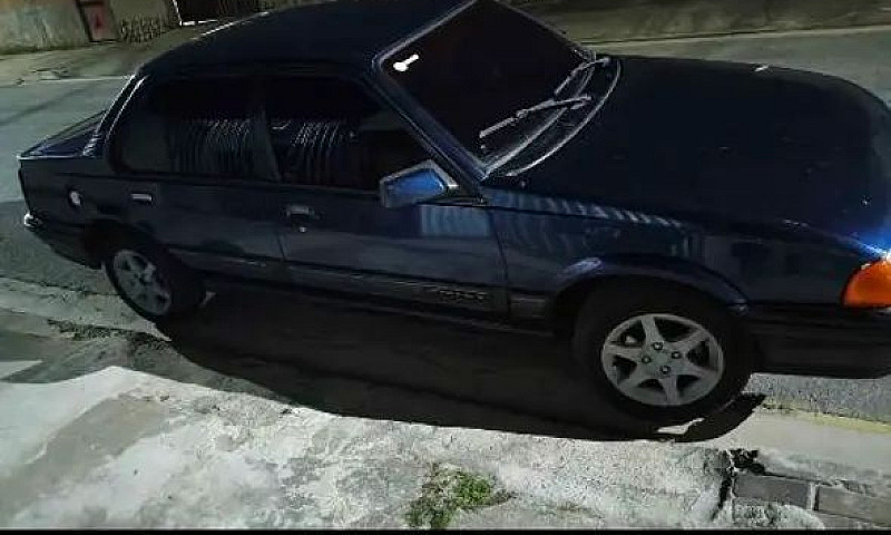 Chevrolet Monza Clas...