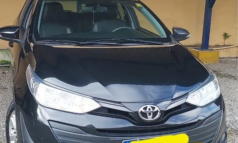 Toyota Yaris Xl Seda...