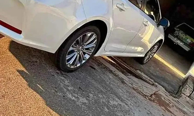 Toyota Corolla Xei 2...