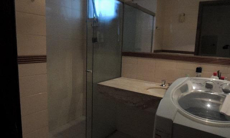 Quartos No Centro De...